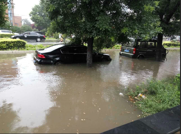 韩国：暴雨已致11死18伤8人失踪 两名中国公民遇难